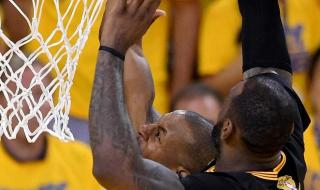 詹姆斯拿了几次总冠军